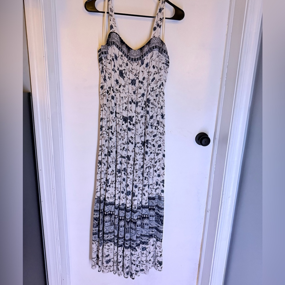Knox Rose Black and White Patterned Maxi Dress